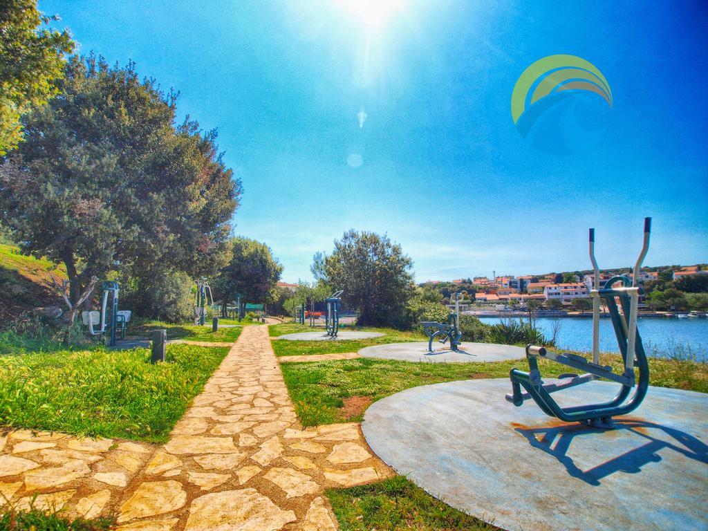 Apartments By The Sea 750 Pjescana Uvala Exterior foto